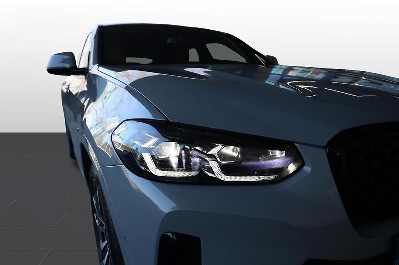 BMW X4 xDrive30d - fotka 20 z 26