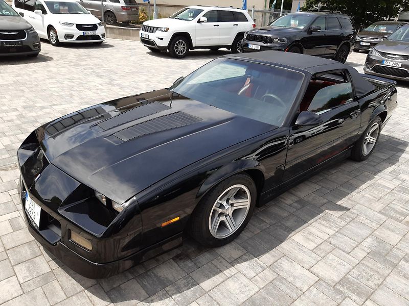 Chevrolet Camaro (1989) Z28 5,0V8 ConvertibleREZERVACE - fotka 10 z 28