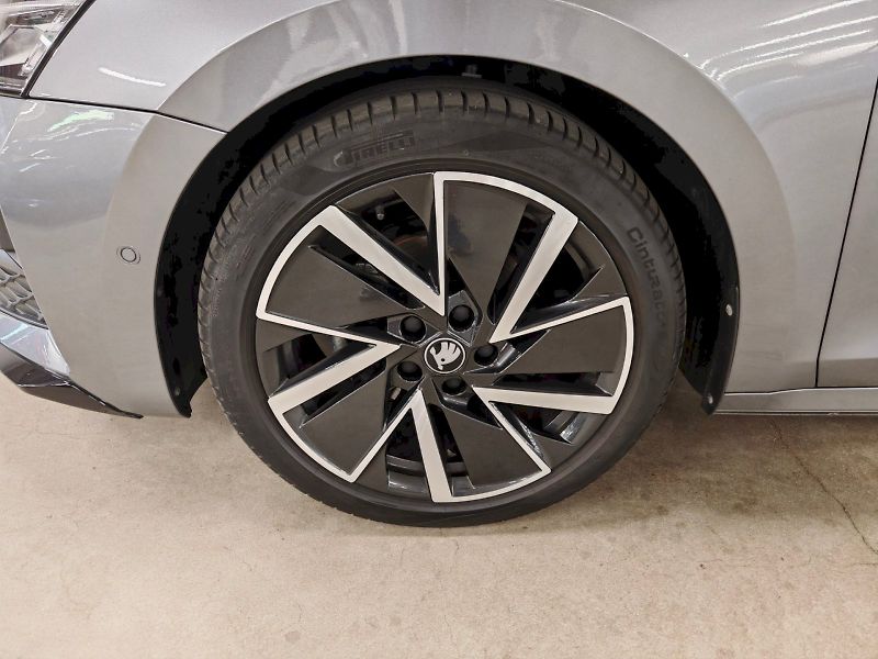 Škoda Octavia (2025) Combi 1.5 TSI 110 kW Sportline - fotka 33 z 33