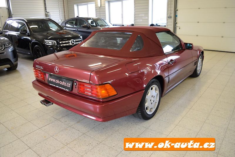 Mercedes-Benz SL 500 129 240 kW AUTOMAT  - fotka 40 z 52