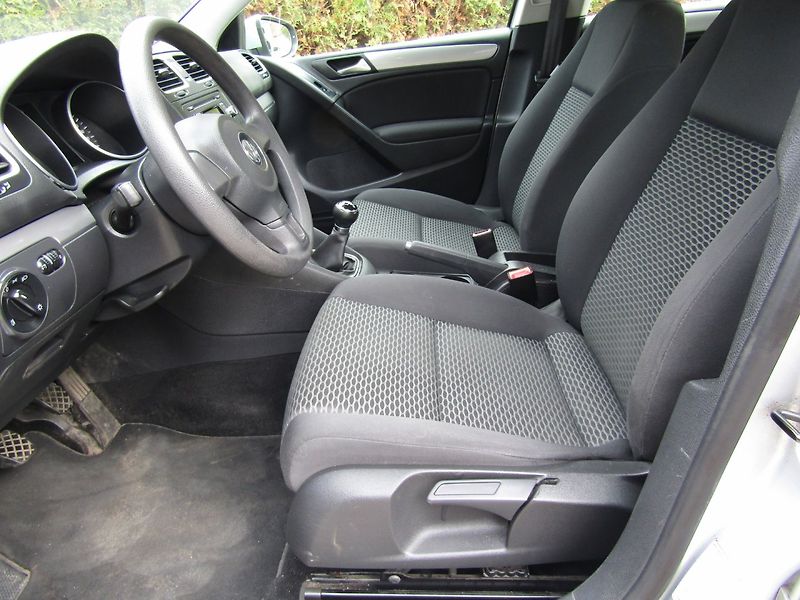 Volkswagen Golf (2010) 1.2 TSI 77kW TOP QUALITY - fotka 19 z 35