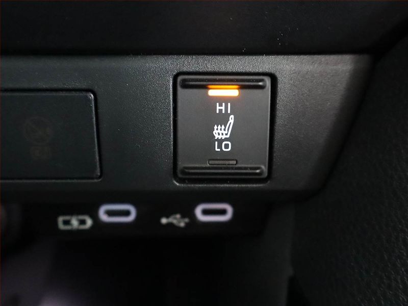 Toyota Yaris (2025) Style 1.5 VVT-i Hybrid - fotka 17 z 26