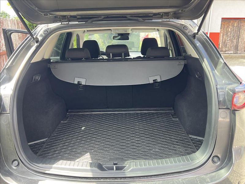 Mazda CX-5 2,2 - fotka 17 z 31