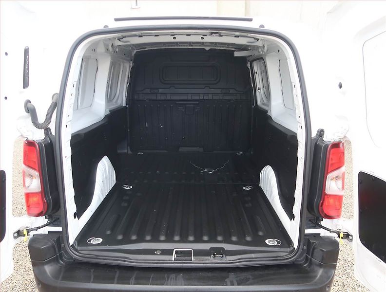 Opel Combo (2020) Maxi 1.5 CDTI, SR, 1Maj, DPH - fotka 10 z 13