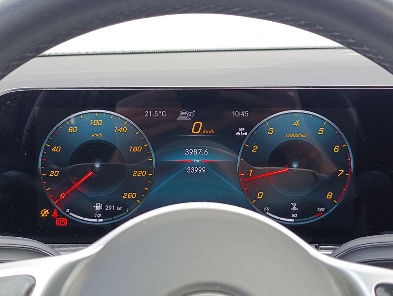 Mercedes-Benz GLB 200 4MATIC ČR  - fotka 21 z 34