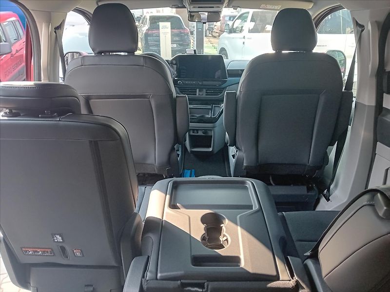 Ford Tourneo Custom (2025) 2,0 EcoBlue 125 kW/170 k  Acti - fotka 11 z 14