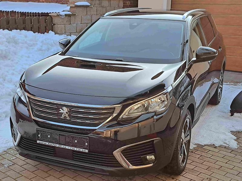 Peugeot 5008 (2019) 1,2 PT EAT8 18ALU PDC NAVI - fotka 6 z 20