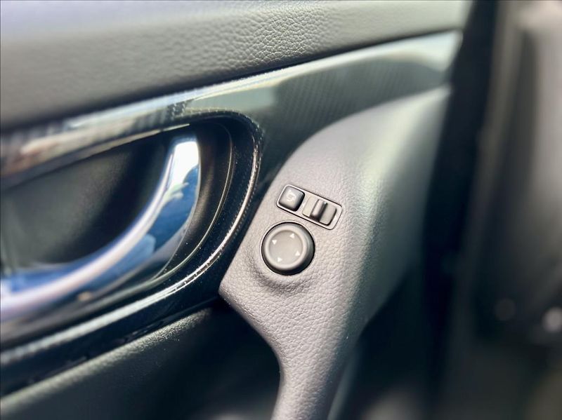 Nissan X-Trail 1,7 dCi N-TEC / panorama kůže - fotka 39 z 48