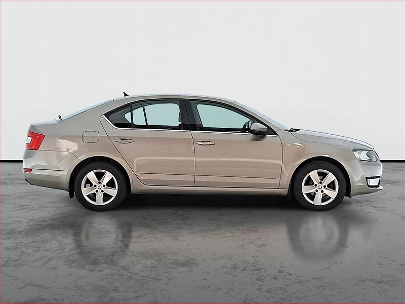 Škoda Octavia (2016) 1.6 TDI, Navi, Tempomat - fotka 6 z 17
