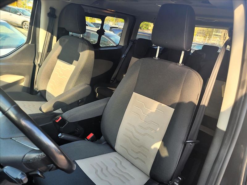 Ford Tourneo Custom 2,0 tdci,Titanium,8míst,klima - fotka 8 z 49