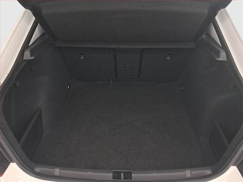 Škoda Rapid (2019) Style 1.0 TSI, Automat - fotka 14 z 20
