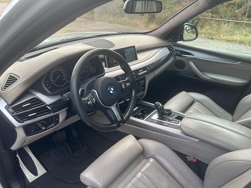 BMW X5 (2016) X5, M50D,INDIVIDUAL,2.MAJITEL - fotka 9 z 28