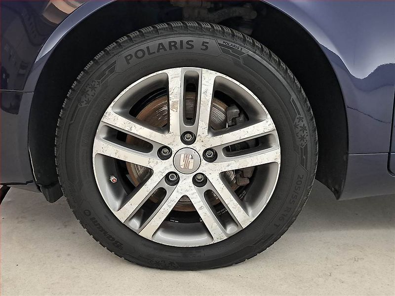 Seat Exeo (2009) 2.0 TDI, Tempomat - fotka 14 z 16