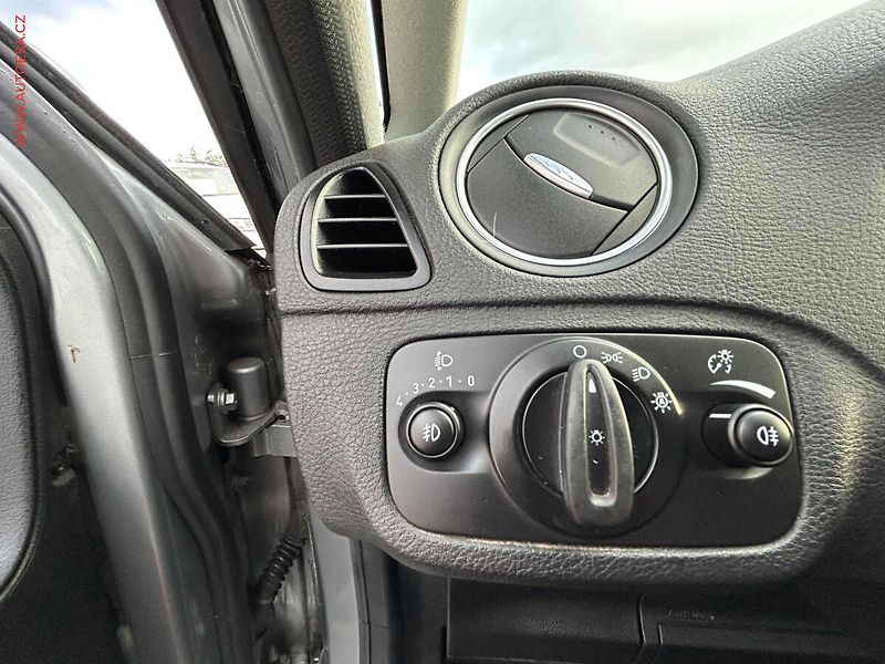 Ford Galaxy (2013) 2.0 TDCi, Klima - fotka 14 z 17