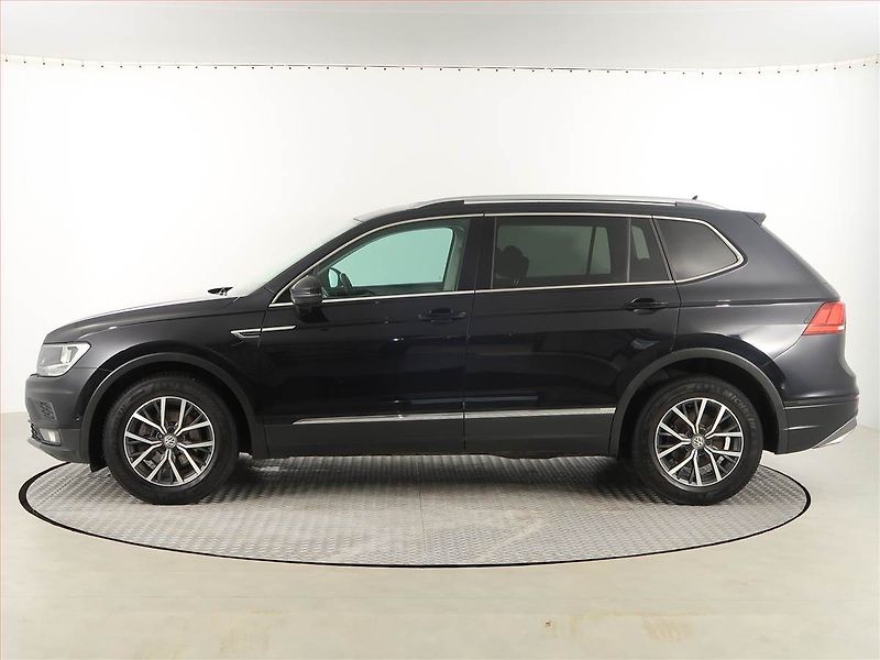 Volkswagen Tiguan Allspace (2018) Comfortline 2.0 TDI, Automat - fotka 3 z 19