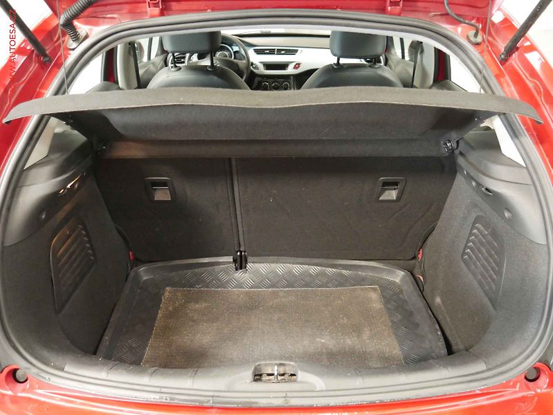 Citroën C3 (2014) 1.2PT, 2.maj,ČR, AC - fotka 7 z 14
