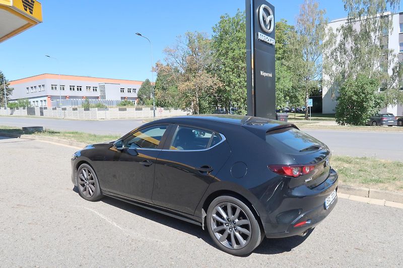 Mazda 3 HB 2,0 G150 AT Plus ČR,servisk - fotka 11 z 37