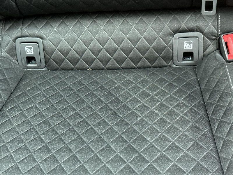 Škoda Superb (2022) 2.0 TDI Ambition - fotka 27 z 32