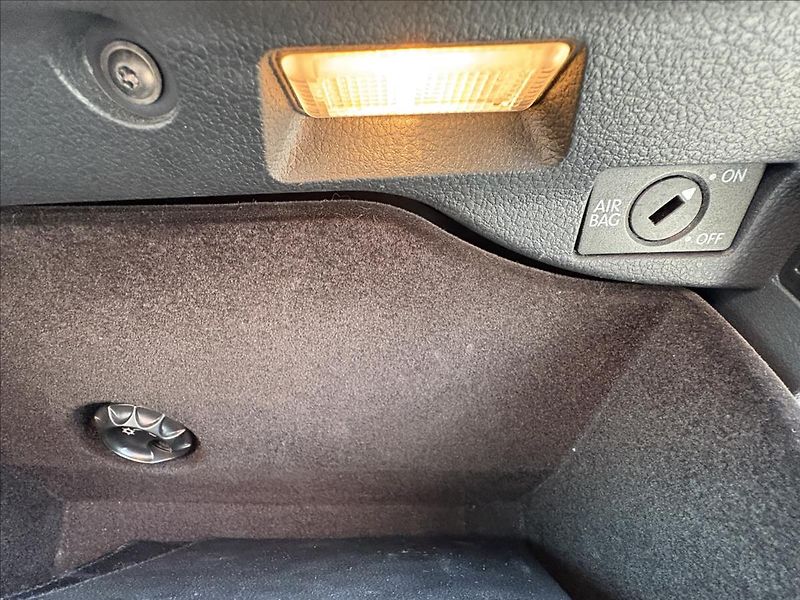 Volkswagen Sharan 2,0 TDi 103kW 7sed,Servis,2Maj - fotka 17 z 34