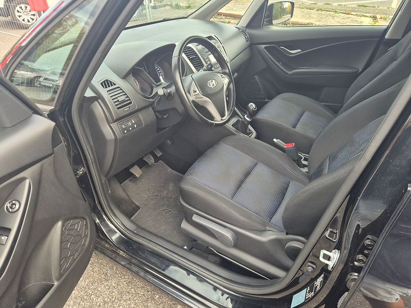 Hyundai ix20 1.4i 66kw, ČR, DPH, nová STK - fotka 9 z 24