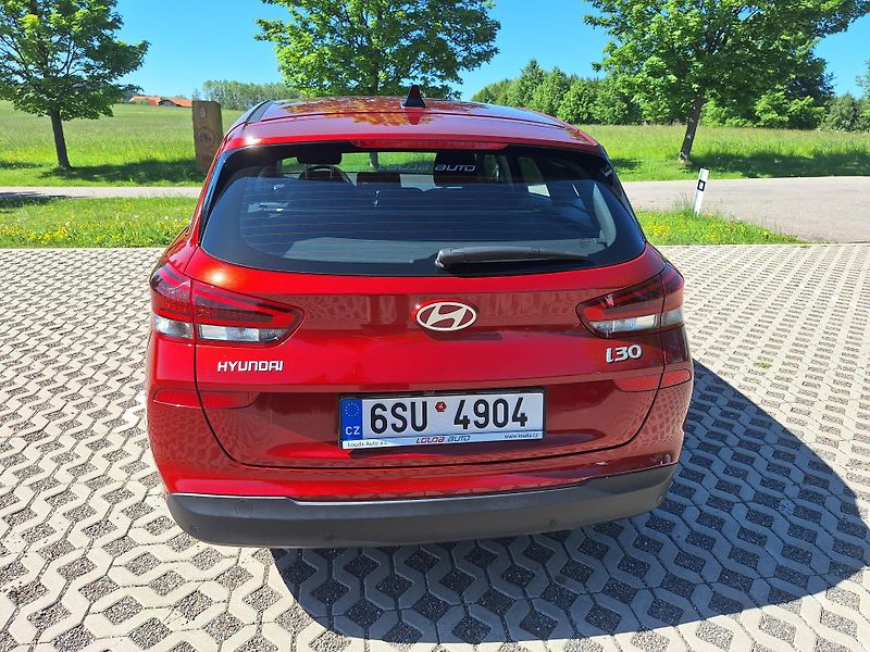 Hyundai i30 (2024) Kombi 1.0 T-GDI Comfort 2024 - fotka 7 z 19