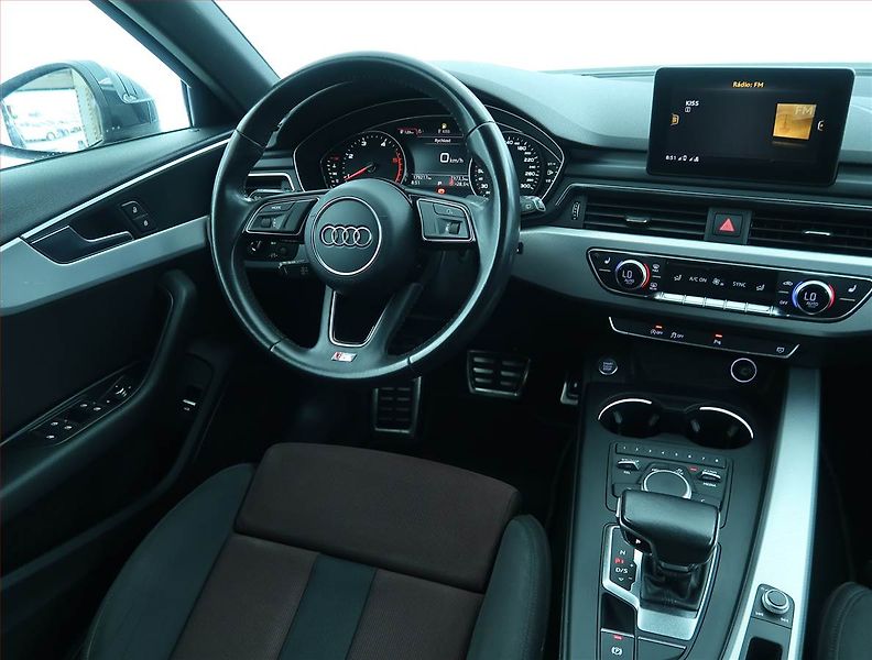 Audi A4 (2016) Ambition 2.0 TDI, Automat - fotka 7 z 19