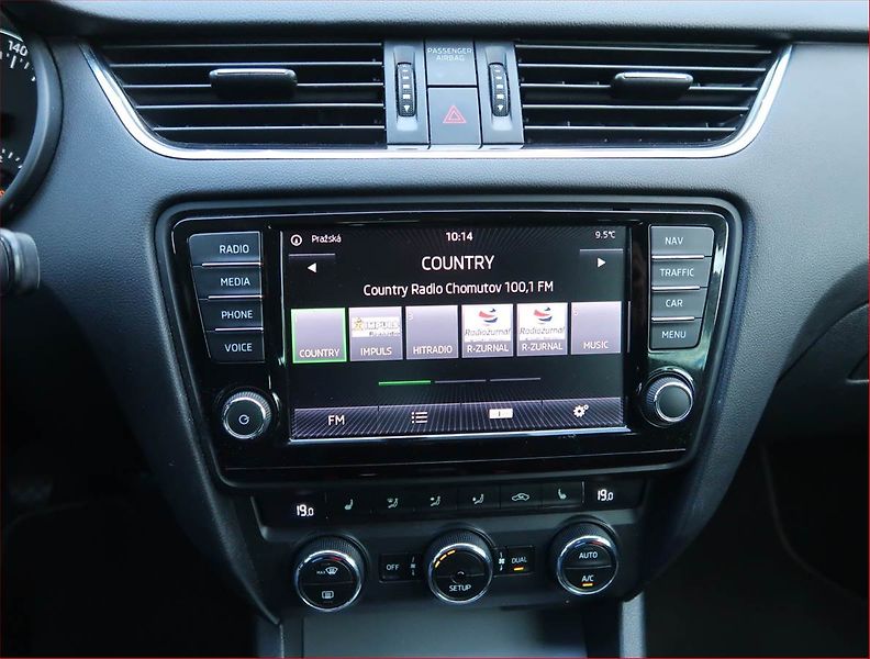 Škoda Octavia (2014) Style 1.6 TDI, Serv.kniha - fotka 12 z 16