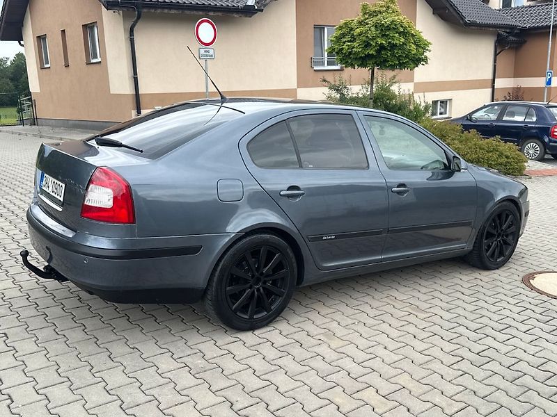 Škoda Octavia (2006) - fotka 38 z 42