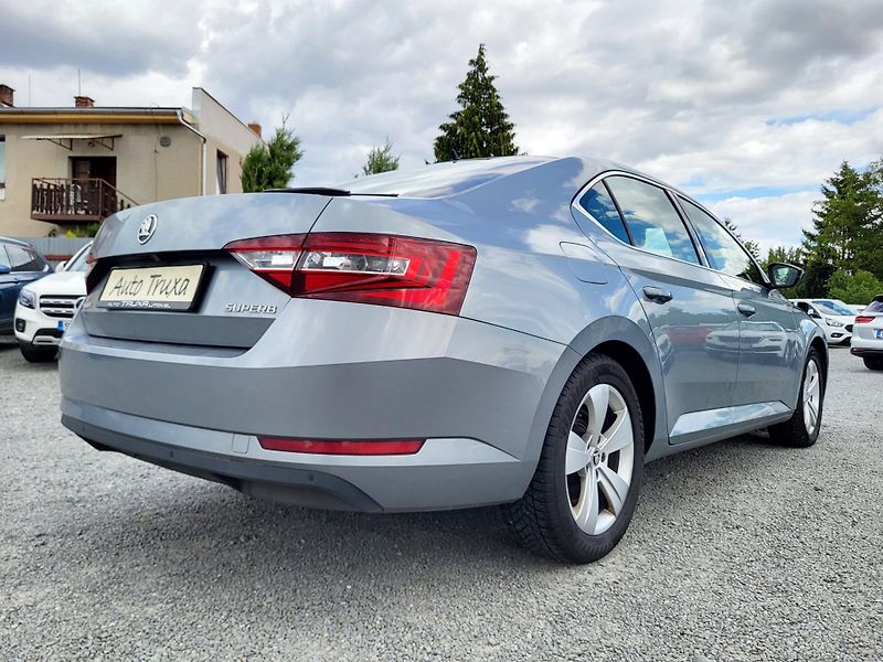 Škoda Superb III 2.0 TDi 110kW AMBITION *ČR - fotka 35 z 44