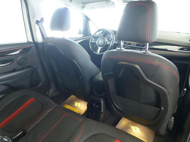 BMW Řada 2 (2016) 2,0D*NAVI*ALU*VYHŘ.SED*M.PAKET - fotka 20 z 31