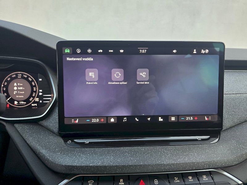 Škoda Octavia (2024) 1,5TSI 110KW Top Selection - fotka 9 z 36