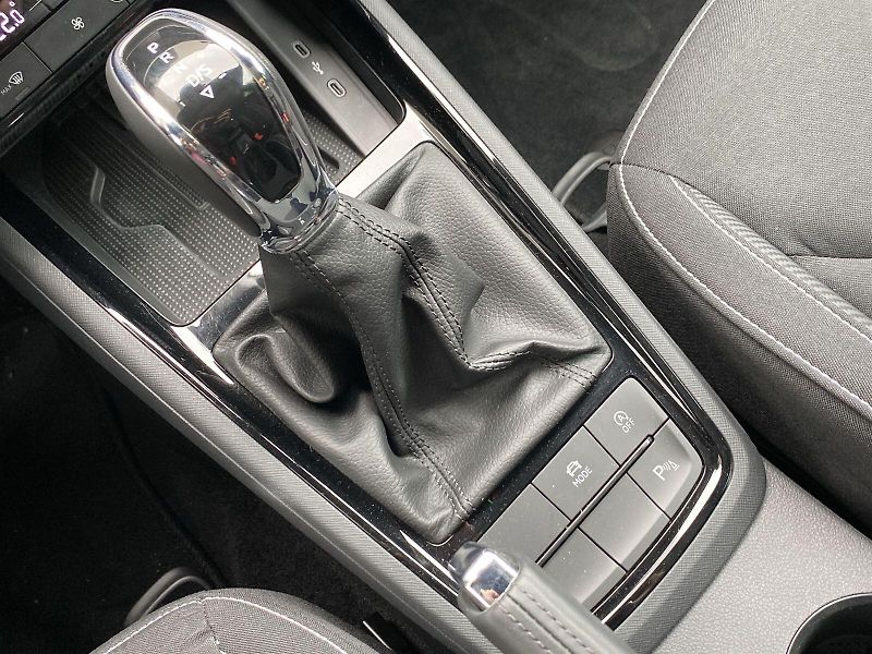 Škoda Scala (2025) 1.0 TSI DSG Monte Carlo - fotka 17 z 35