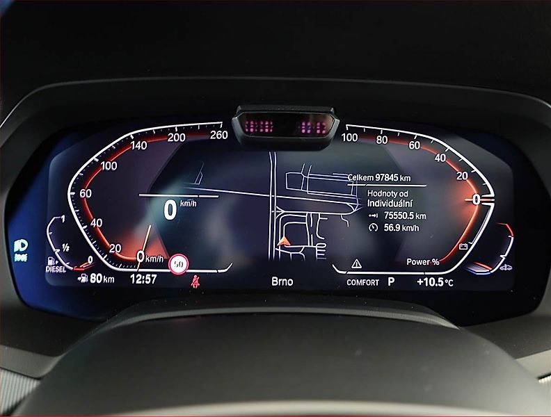 BMW X5 (2021) xDrive30d - fotka 9 z 21