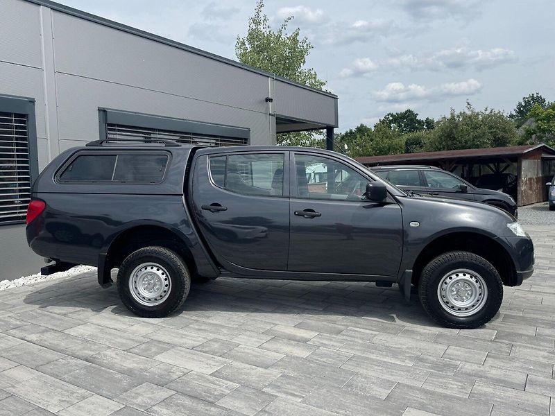 Mitsubishi L200 (2011) 2.5 DI-D 100KW 4WD HARDTOP - fotka 5 z 29