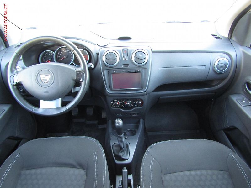 Dacia Lodgy (2016) 1.2 TCe, ČR - fotka 8 z 15