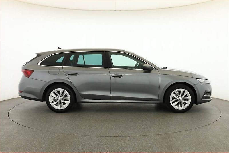 Škoda Octavia (2022) Style 2.0 TDI, Automat - fotka 6 z 22