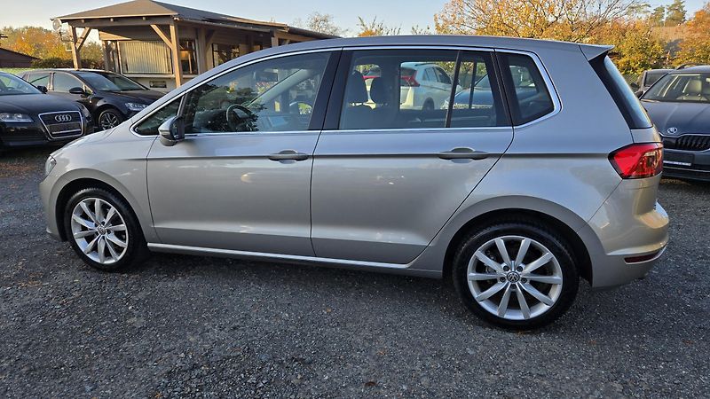 Volkswagen Golf Sportsvan 1.4 TSi HIGHLINE 92KW - fotka 11 z 40