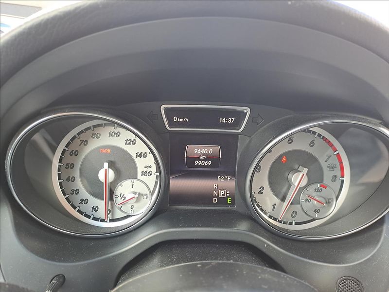 Mercedes-Benz GLA 250 4MATIC AUTOMAT - fotka 13 z 17