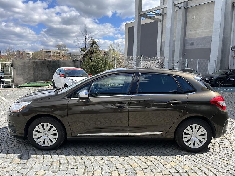 Citroën C4 (2011) 1.6 HDI 90k Collection Euro 5 - fotka 2 z 17