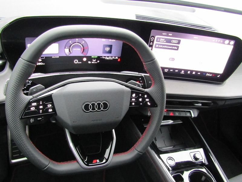 Audi Q3 2,0 TDI 110 kW - fotka 17 z 30