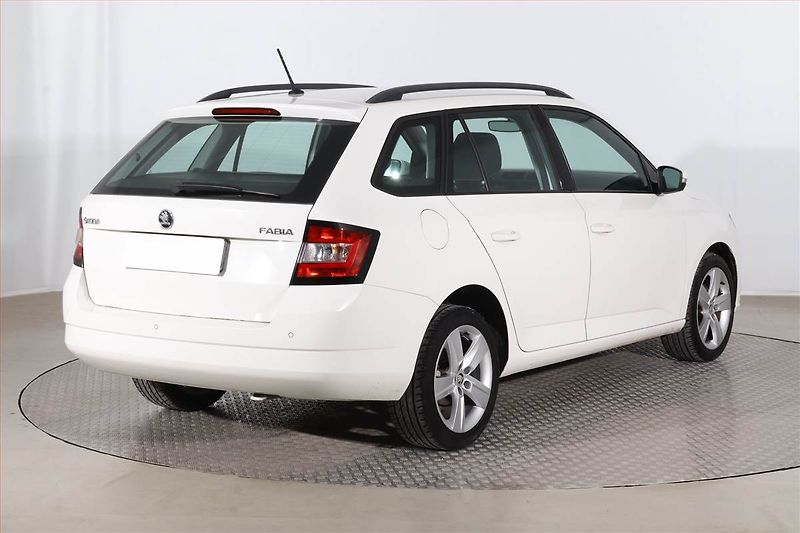 Škoda Fabia (2016) 1.4 TDI, Serv.kniha, Tempomat - fotka 5 z 22
