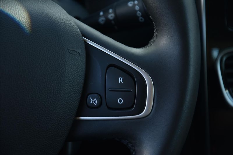 Renault Clio 1.2i 54kW KLIMA ČR - fotka 15 z 22