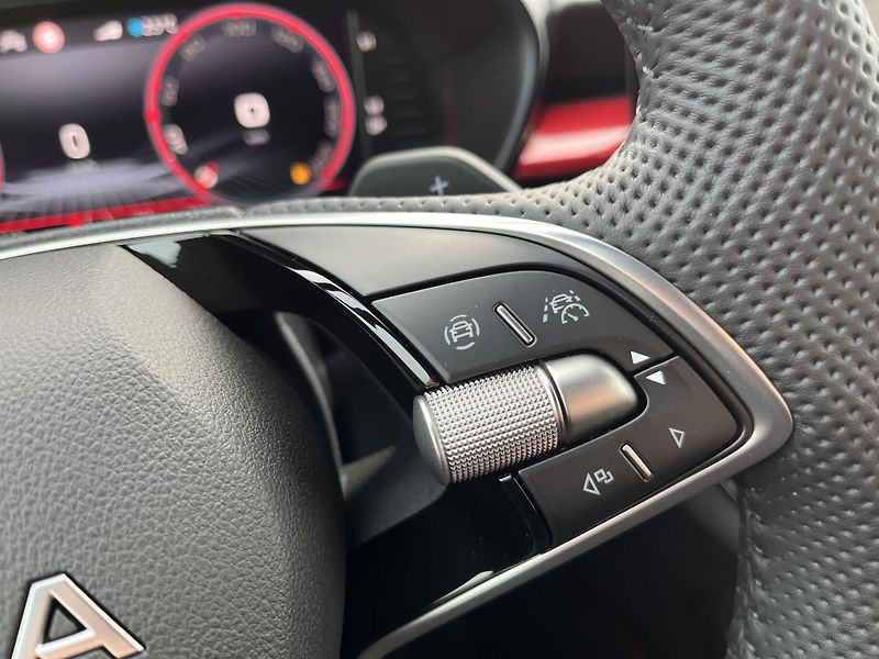 Škoda Fabia MONTE CARLO 1.0TS A7F - fotka 14 z 22