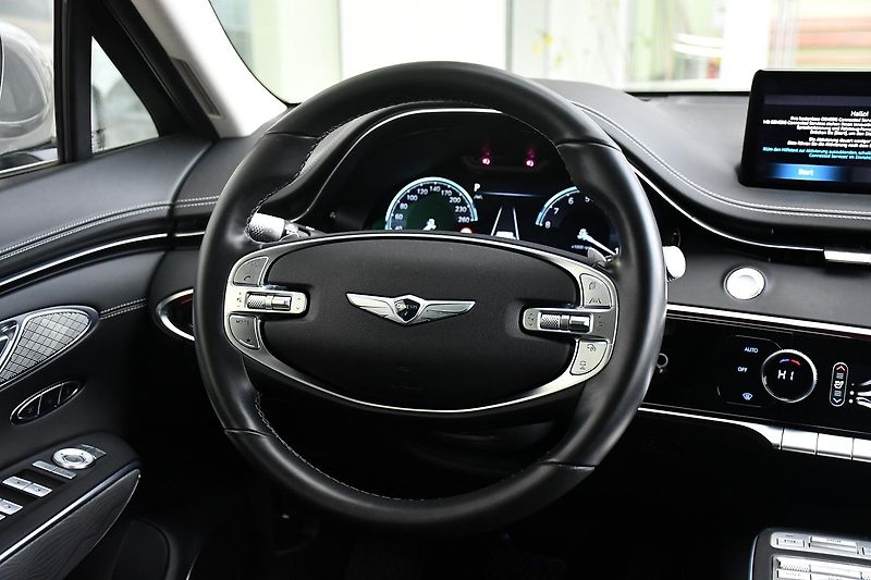 Genesis GV70 2.5T AWD AT8 LUXURY LINE - fotka 10 z 46