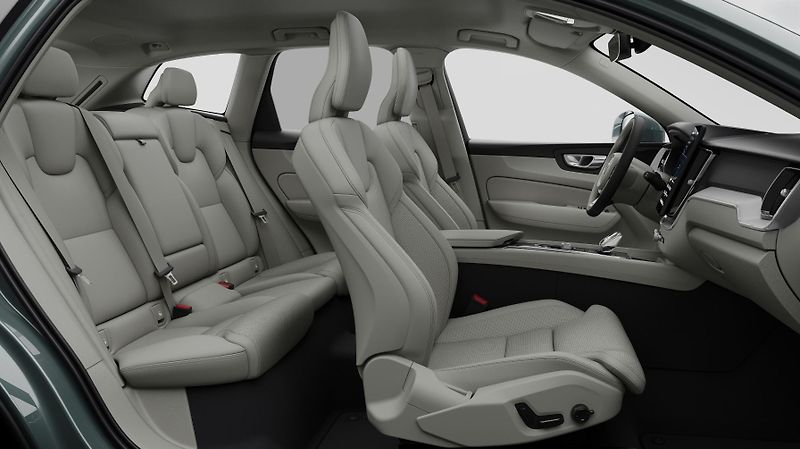 Volvo XC60 (2026) B5 AWD PLUS BRIGHT AUT - fotka 12 z 13