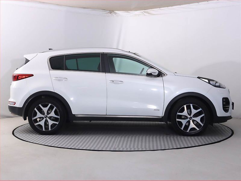 Kia Sportage (2016) 2.0 CRDi, 4X4, Automat, Kůže - fotka 6 z 25