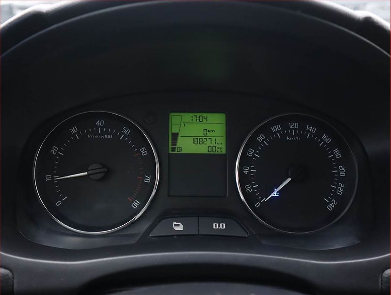 Hyundai ix35 (2014) 2.0 CRDi, 4X4, Serv.kniha - fotka 11 z 23