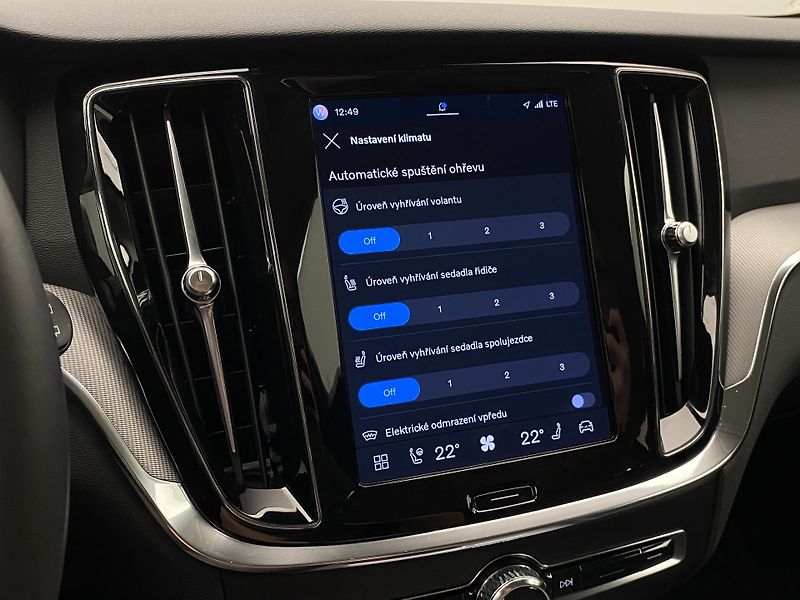 Volvo V60 CC B4 AWD BRIGHT PLUS AUT  - fotka 45 z 59