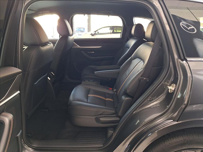 Mazda CX-80 (2026) 3.3 D 254k AWD AT8 HOMURA COSO - fotka 4 z 15