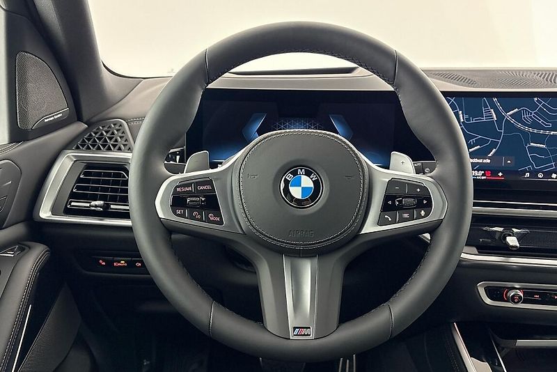 BMW X5 xDrive40i - fotka 23 z 28